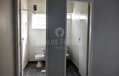 Imagem 8: Sobrado no bairro do Campo Belo com 2 entradas independentes, 4 vagas, 300m2