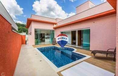 Imagem: A casa em condomínio possui 3 Dormitórios, 4 Banheiros, 4