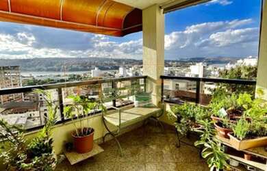 Imagem: A casa possui 2 Dormitórios, 2 Banheiros, 1 Vaga na garagem