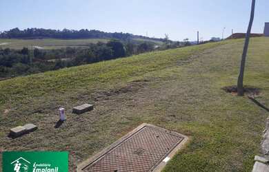 Imagem: O terreno possui 457m² de Área e está localizado em Terras