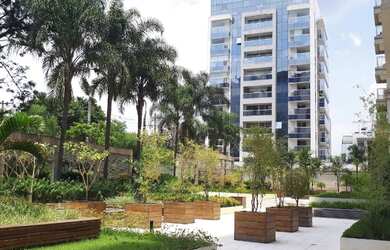 Imagem: O depósito possui 1 Vaga na garagem e 483m² de Área e está