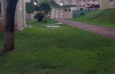 Imagem: O apartamento possui 3 Dormitórios, 1 Banheiro, 1 Vaga na garagem