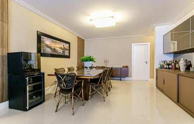 Imagem 8: Apartamento para venda tem 165 metros quadrados com 3 quartos em Agronômica - Florianópoli