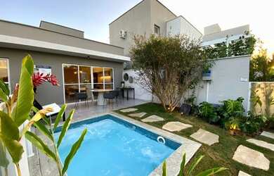 Imagem: A casa em condomínio possui 3 Dormitórios, 3 Banheiros, 4