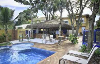 Imagem: A casa em condomínio possui 4 Dormitórios, 5 Banheiros, 2