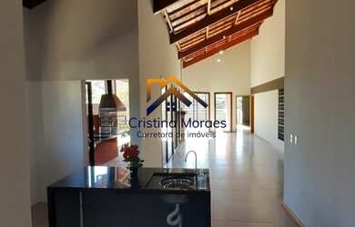 Imagem 14: Linda casa térrea com piscina e lareira no condomínio Residencial Atibaia