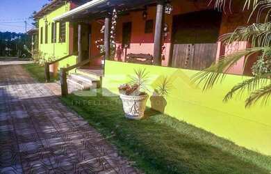 Imagem: O terreno possui 10.000m² de Área e está localizado em Santa