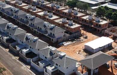 Imagem: A casa em condomínio possui 3 Dormitórios, 5 Banheiros, 2