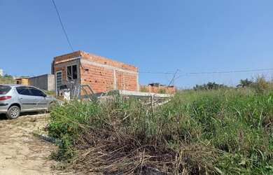 Imagem: O terreno possui 128m² de Área e está localizado em Realengo