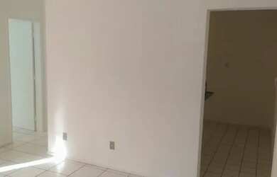 Imagem: O apartamento possui 2 Dormitórios e 1 Banheiro e está localizado