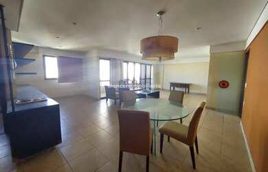 Imagem: O apartamento possui 4 Dormitórios, 3 Banheiros, 2 Vagas na