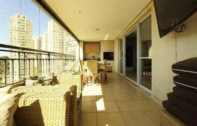 Imagem: O apartamento possui 3 Dormitórios, 5 Banheiros, 3 Vagas na