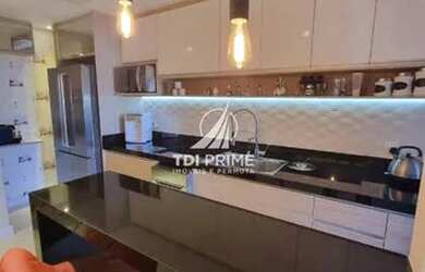 Imagem: O apartamento possui 2 Dormitórios, 2 Banheiros, 2 Vagas na