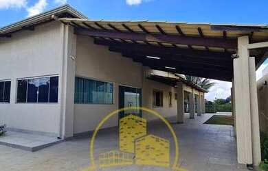 Imagem: A casa em condomínio possui 5 Dormitórios, 5 Banheiros, 5