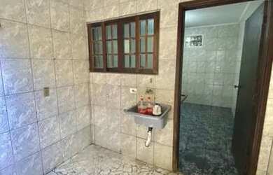 Imagem 3: Sobrado com 2 dormitórios próximo ao centro de SV