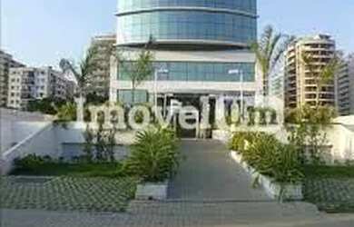 Imagem: O depósito possui 1 Vaga na garagem, 33m² de Área e está