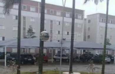 Imagem: O apartamento possui 2 Dormitórios, 1 Banheiro, 1 Vaga na garagem