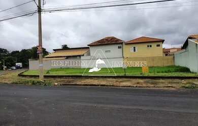 Imagem: O terreno possui 333m² de Área e está localizado em Jardim