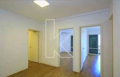 Imagem 12: Apartamento com 4 Quartos, sendo 4 suites e 7 banheiros para locação