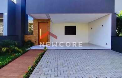 Imagem: A casa em condomínio possui 3 Dormitórios, 2 Banheiros, 4