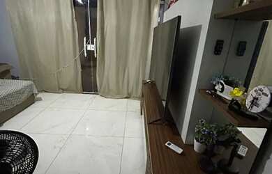 Imagem: A casa possui 3 Dormitórios, 1 Banheiro, 1 Vaga na garagem