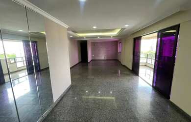 Imagem: O apartamento possui 3 Dormitórios, 4 Banheiros, 2 Vagas na