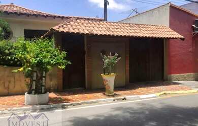 Imagem: A casa possui 4 Dormitórios, 4 Banheiros, 265m² de Área e