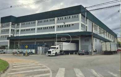 Imagem: O depósito possui 5 Vagas na garagem, 4.569m² de Área e