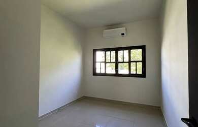 Imagem: A casa em condomínio possui 3 Dormitórios, 2 Banheiros, 2