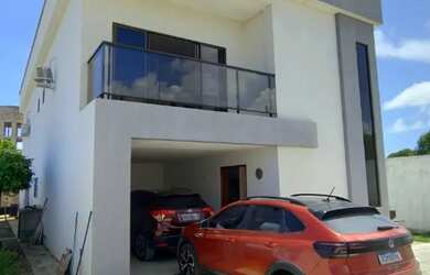 Imagem: A casa possui 5 Dormitórios, 5 Banheiros, 4 Vagas na garagem