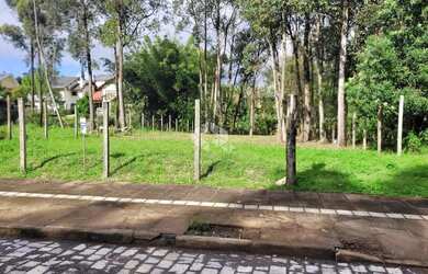 Imagem 2: Terreno grande, plano, elevado e bem cuidado no Juriti