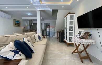 Imagem 8: Lindo Sobrado no Coração de Caiobá Praia Brava