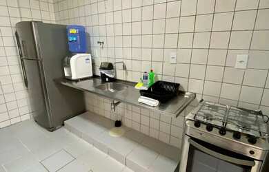 Imagem 12: ATIÚCA vendo APARTAMENTO ENORME à 2 QUADRAS da PRAIA, e ao LADO do CORREDOR...