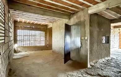 Imagem: A casa possui 1 Dormitório, 1 Banheiro, 375m² de Área e