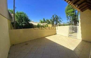 Imagem 5: Casa para alugar no Quebec 7 dormitórios (2 suítes), 360m², 4 vagas Londrina/PR