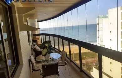 Imagem: O apartamento possui 4 Dormitórios, 1 Banheiro, 2 Vagas na