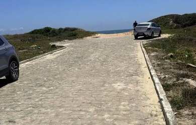 Imagem: O terreno possui 525m² de Área e está localizado em Barra