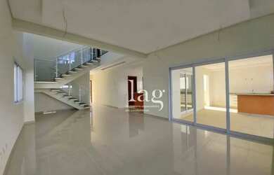 Imagem: A casa em condomínio possui 3 Dormitórios, 5 Banheiros, 4