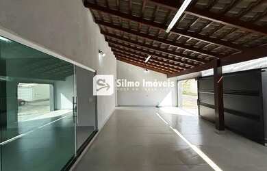 Imagem: A casa possui 2 Dormitórios, 1 Banheiro, 2 Vagas na garagem