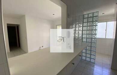 Imagem: O apartamento possui 2 Dormitórios, 2 Banheiros, 2 Vagas na