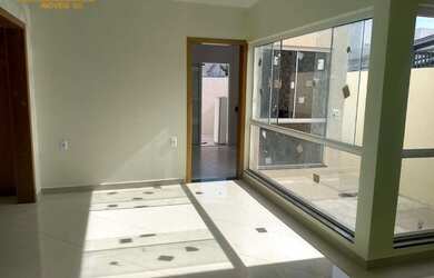 Imagem: A casa em condomínio possui 3 Dormitórios, 2 Banheiros, 2