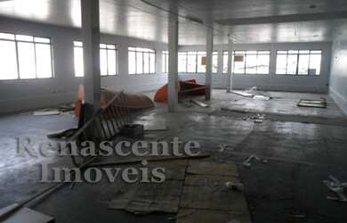 Imagem: O depósito possui 1 Vaga na garagem, 200m² de Área e está