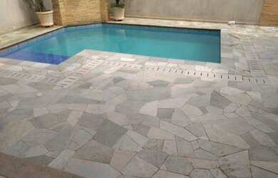 Imagem 9: Casa no condomínio Damha III com 328 metros quadrados