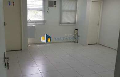 Imagem: O depósito possui 1 Vaga na garagem, 30m² de Área e está