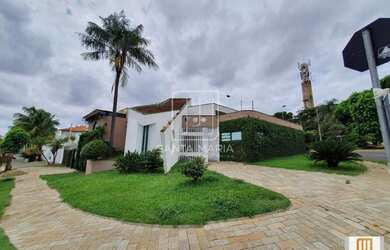 Imagem 3: Casa térrea na rua 6 dormitórios/suite, cozinha planejada