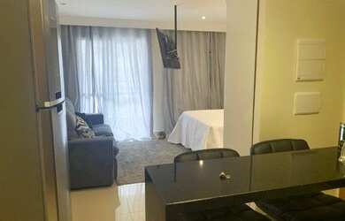 Imagem: O studio possui 1 Dormitório, 1 Banheiro, 1 Vaga na garagem