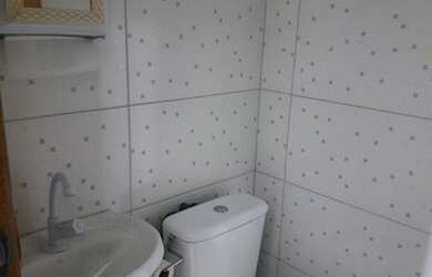 Imagem: O depósito está localizado em Pontal do Paraná, PR à venda