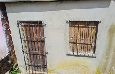 Imagem: A casa possui 1 Dormitório, 1 Banheiro e está localizado