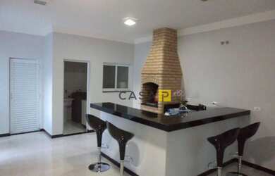 Imagem: A casa em condomínio possui 3 Dormitórios, 1 Banheiro, 247m²