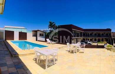 Imagem: O depósito possui 5 Vagas na garagem, 1.196m² de Área e